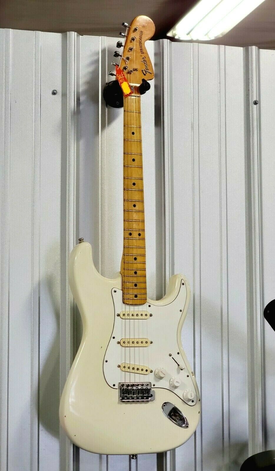 Awesome!!! 1973 Fender Stratocaster Olympic White W/ Case - No Reserve!! 👀