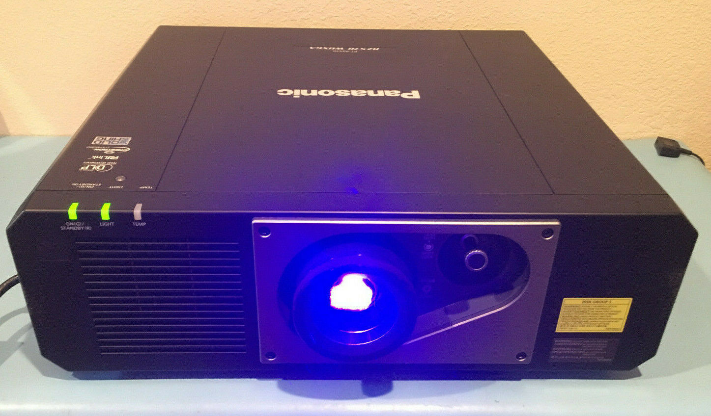 Panasonic- Pt-rz570b Wuxga 1920 X 1200 5400 Lmns Dlp Laser Projector  <1000