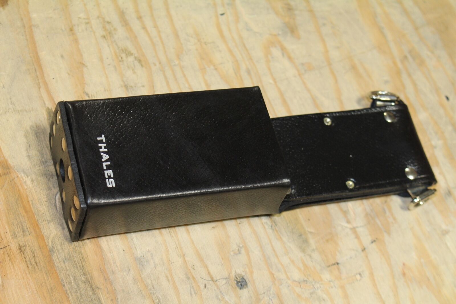 LEATHER THALES CASE
