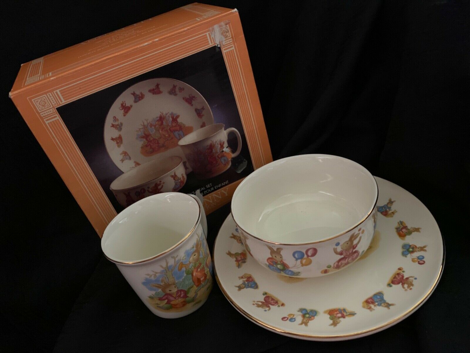 New—mount Clemens Pottery, Li’l Bunny Collection, 3 Piece Child’s Meal Set